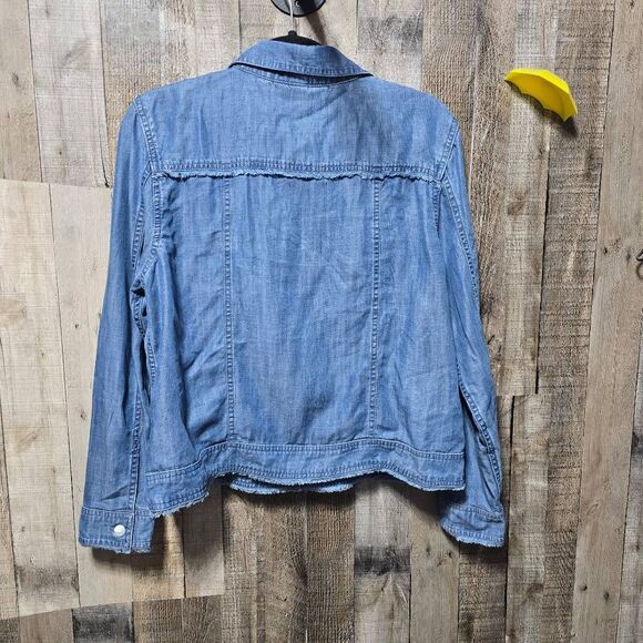 Coolibar Tencel Chambray Shirt Jacket Light Indigo - Picture 3 of 5